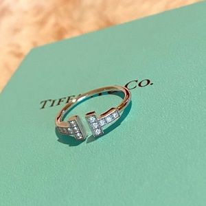 Tiffany Diamond Wire Ring - 100% authentic